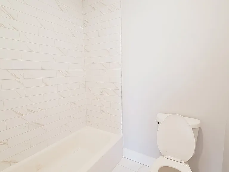 226 Dwight St #1A — Photo 9