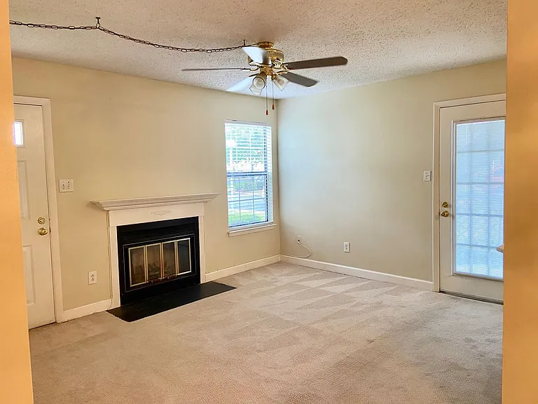 4160 Thalia Station Cir — Photo 20