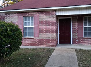 1 Micah Ln APT 20, Gurdon, AR 71743