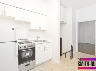 209 E 10th St #2A, New York, NY 10003