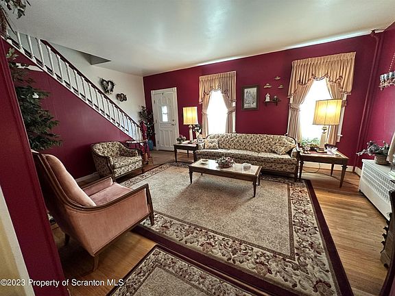 5th image of 2027 Rigg St