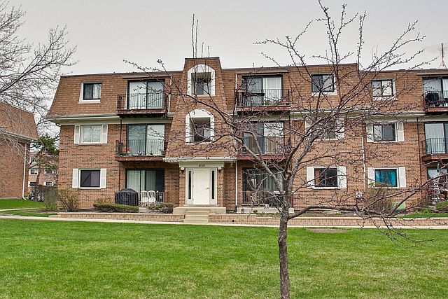 1st image of 4182 Cove Ln APT F