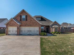 2103 SW Chinquapin Ave, Bella Vista, AR 72712