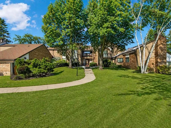 8643 North Servite DRIVE #115, Milwaukee, WI 53223