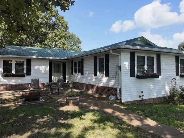 772 Rushing Rd, Michie, TN 38357