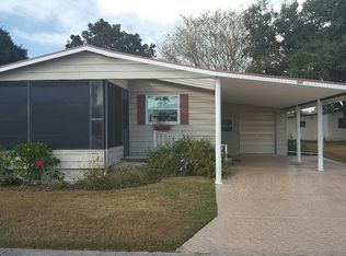 551 Oak Island Cir, Plant City, FL 33565