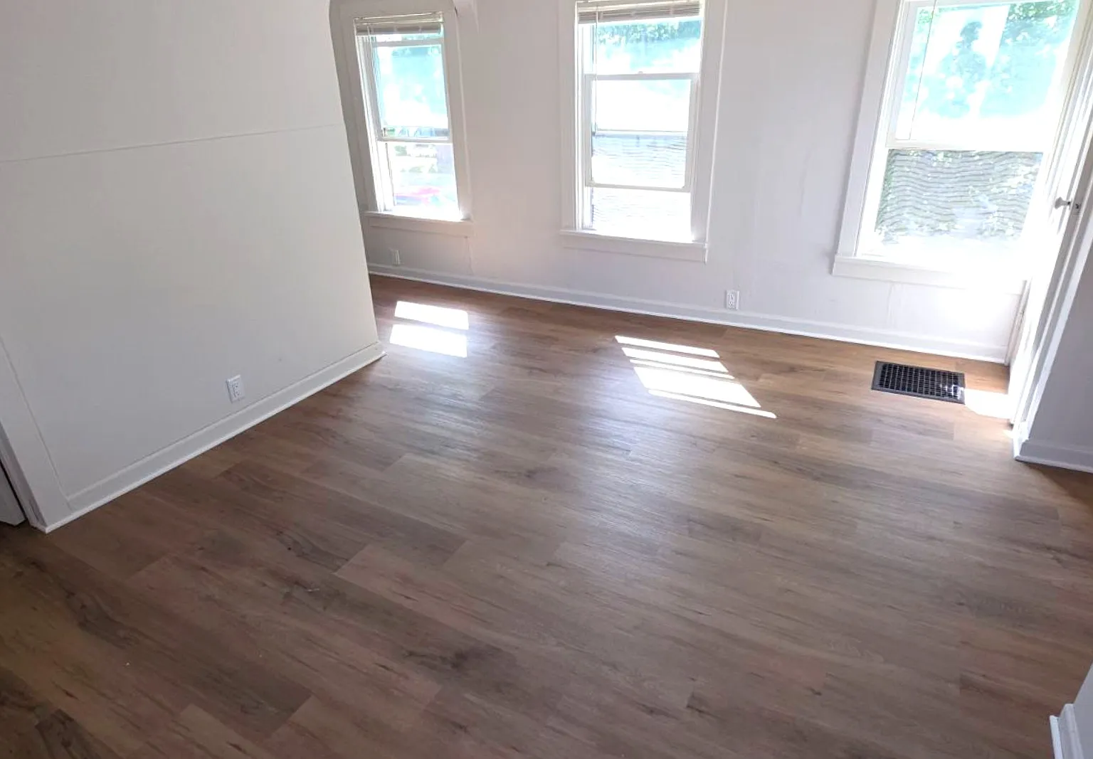 427 North 3rd Street - C — Photo 1