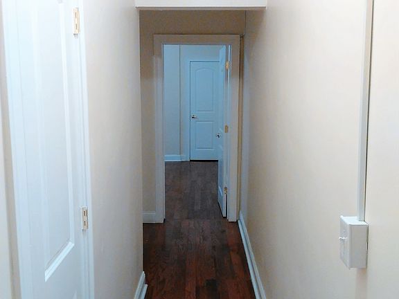4th image of 15 Gifford Ave #2C