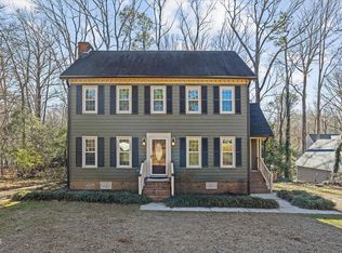 7120 Asheway Dr, Holly Springs, NC 27540