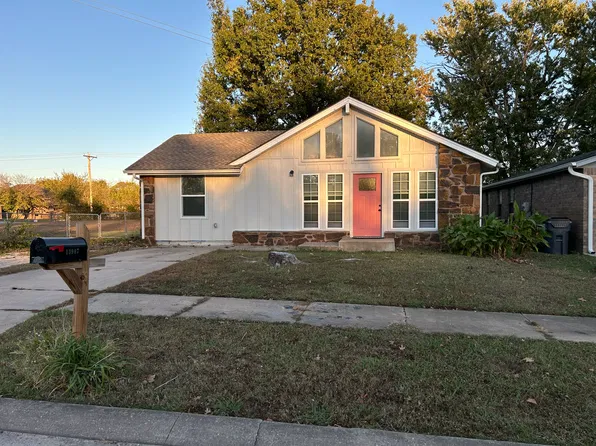 13907 S Hickory Pl, Glenpool, OK 74033
