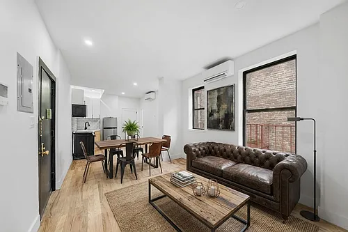 312 Manhattan Ave Photo 1