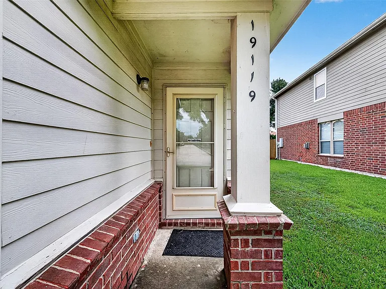 19119 Yaupon Ranch Dr — Photo 6