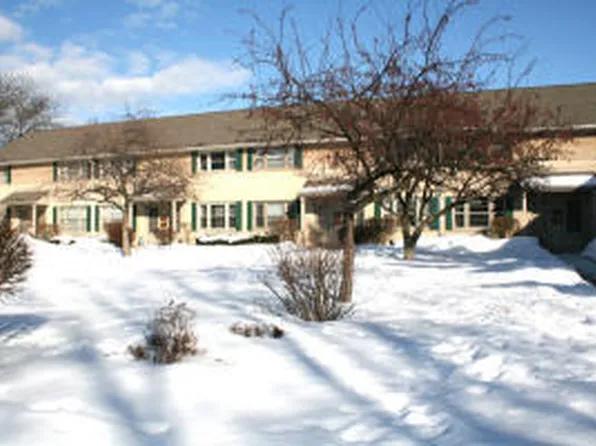 4914 N Shoreland Ave #4914, Whitefish Bay, WI 53217