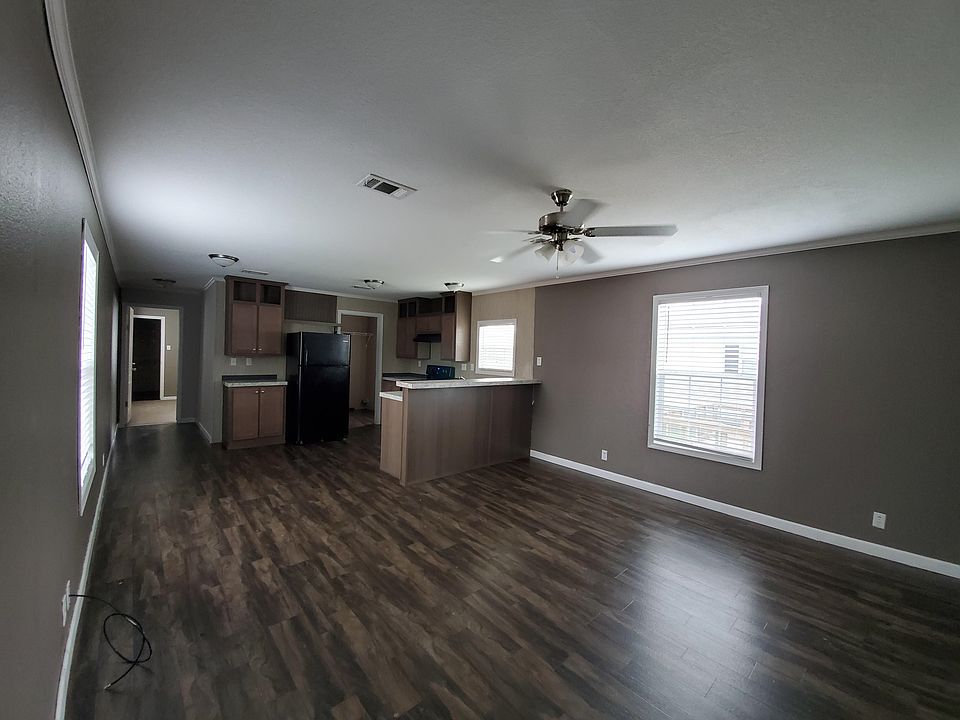 livingroom kitchen