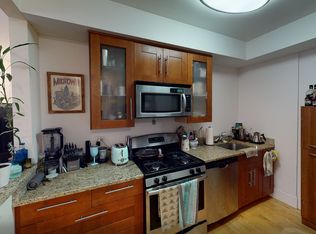 672 Washington St APT 4, Brookline, MA 02446