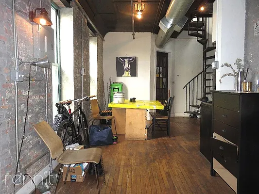 Rented by Rennit Inc. | media 27