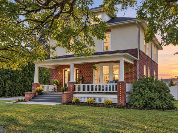 10716 Buchanan Trl E, Waynesboro, PA 17268