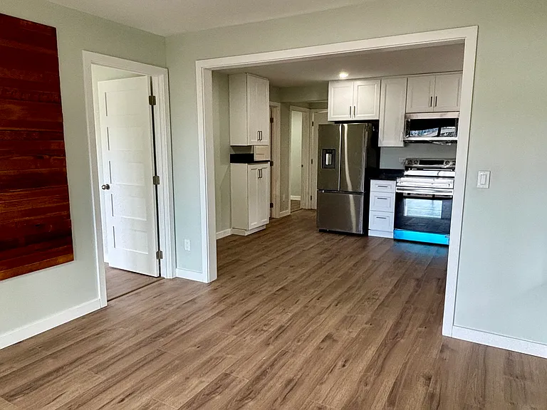 3265 N Interstate Ave #2 — Photo 11