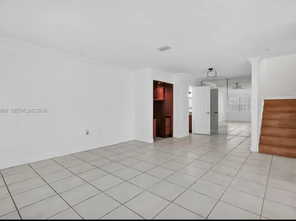 6904 NW 169th St #145F, Hialeah, FL 33015