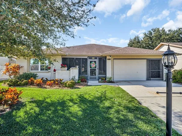 1222 Gillespie Dr, Palm Harbor, FL 34684