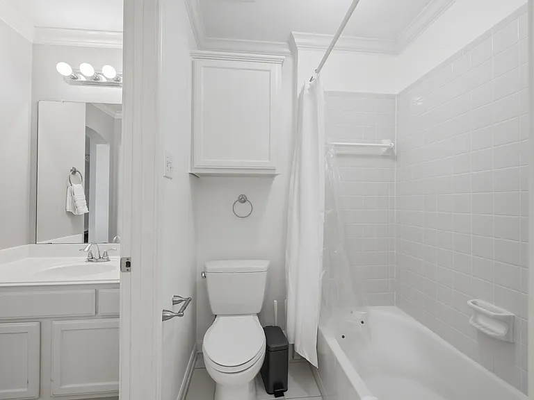 Jack & Jill Bathroom