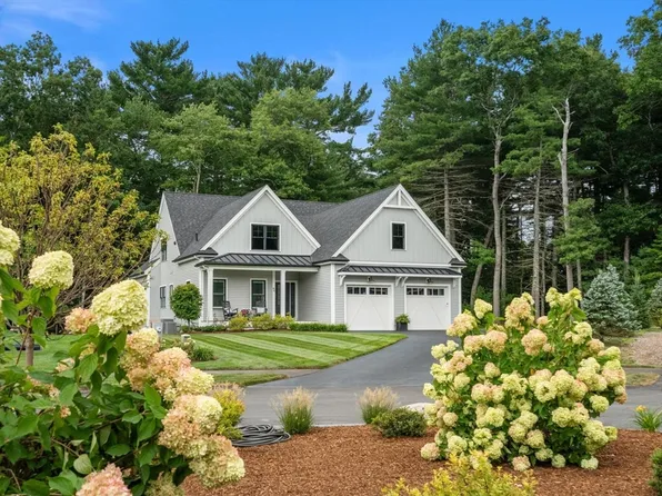 64 Olde Forge Ln, South Easton, MA 02375