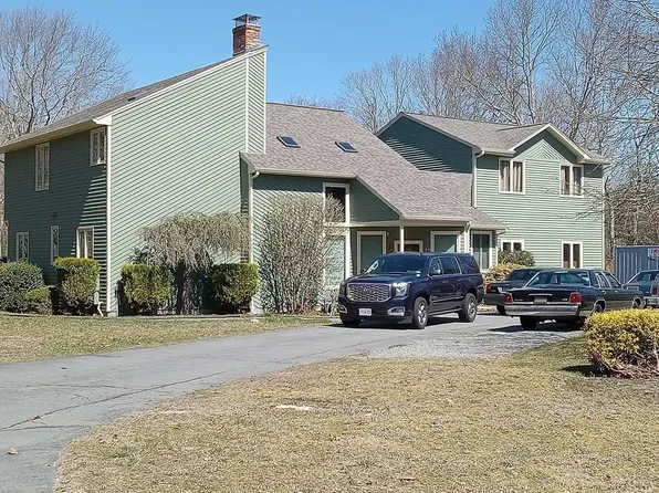 19 Billys Ln, East Freetown, MA 02717
