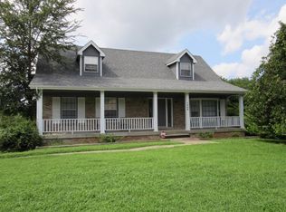 1004 Foxmoor Dr, Clarksville, TN 37042