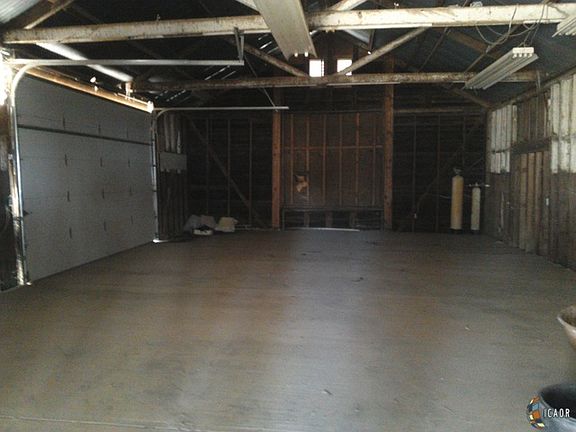 5th image of 503 E Beal