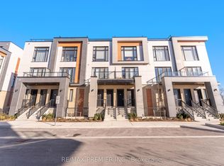11 Steckley House Ln #409, Richmond Hill, ON L4S 0N1
