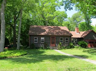 25 Laurel Hill Dr S, Niantic, CT 06357