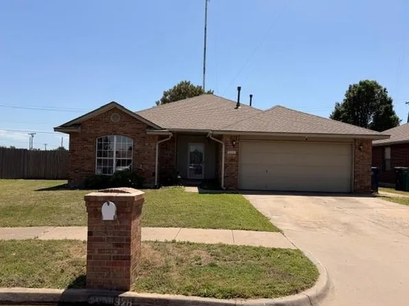 2928 SE 97th St, Moore, OK 73160