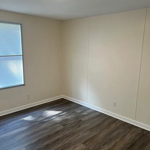 111 Dugan Ct — Photo 5