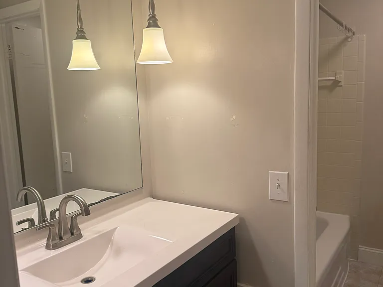 100 Wellington Ct #A — Photo 5