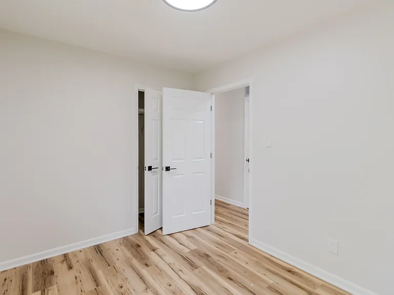 6530 E 3rd Ave — Photo 22