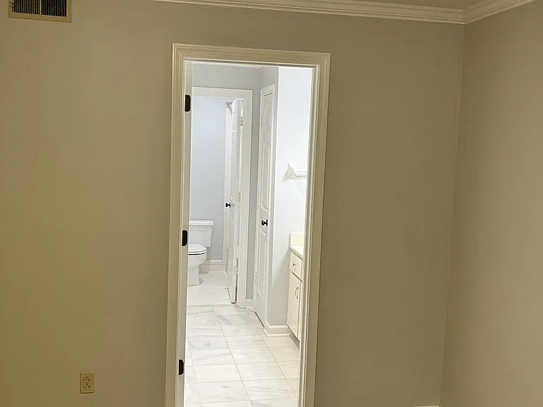 119 Hillsboro Pl — Photo 9