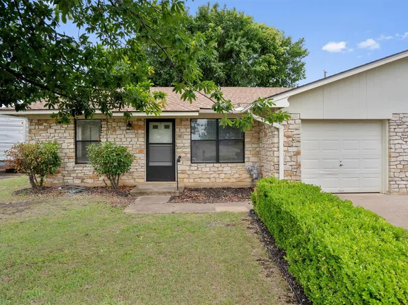 2805 Davis St #A, Taylor, TX 76574