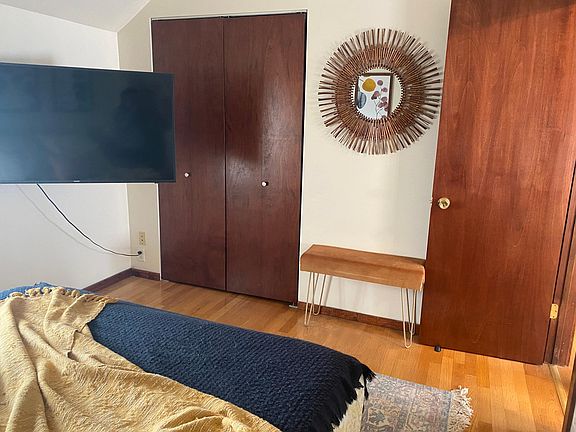 3rd image of 5122 N Lotus Ave