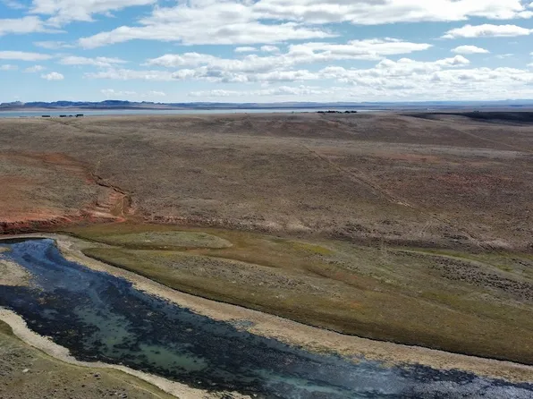 210 Thunder Rd, Rock River, WY 82058