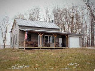 510 N Fulton St, Payson, IL 62360