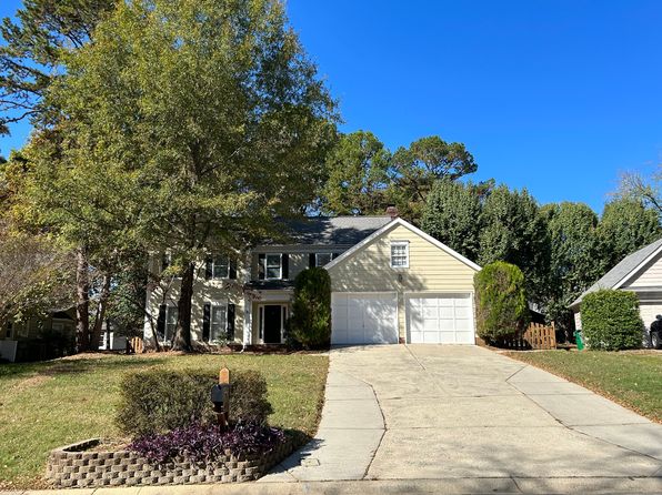 9104 Cameron Wood Dr
