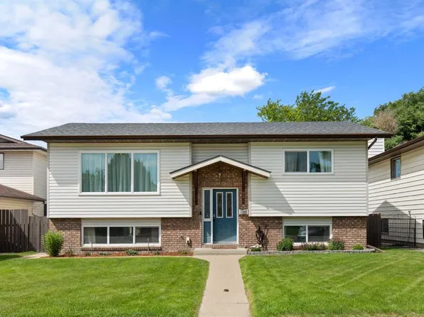 92 S Sharpe Cres SE, Medicine Hat, AB T1B 3Y6