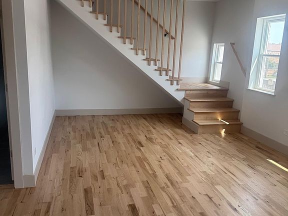 3rd image of 1016 Audrey Nixon Blvd Unit 2F