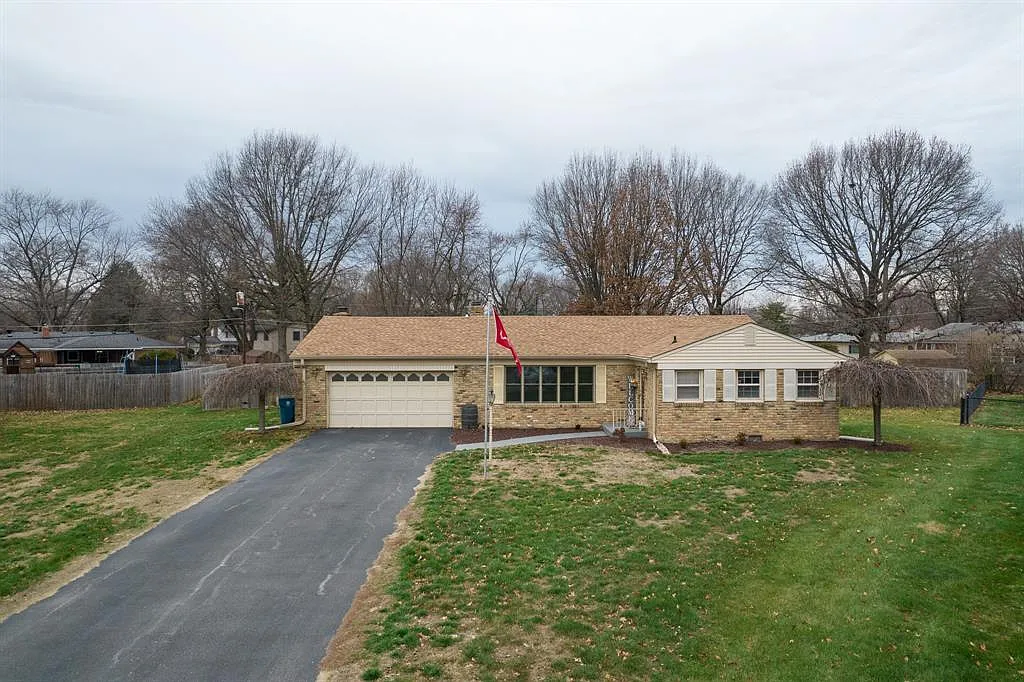 7140 Camelot Ct photo 1