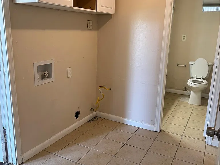 5702 Pine Ave — Photo 13