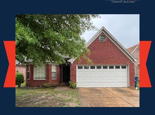 8255 Cross Point Dr, Olive Branch, MS 38654