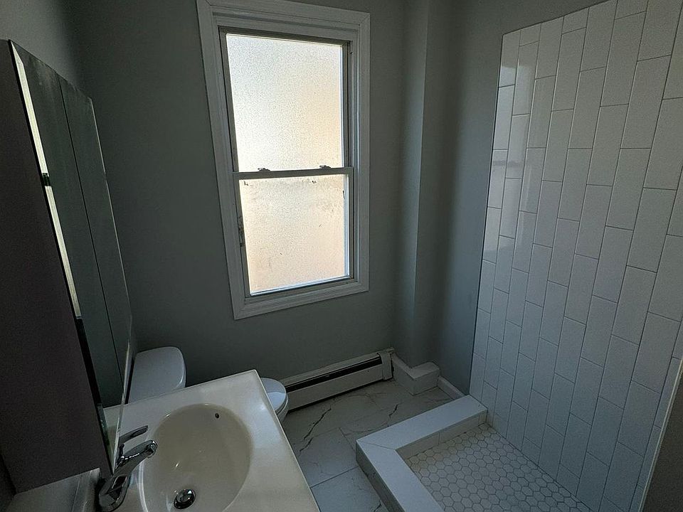 2nd image of 8-10 N 3rd St #1
