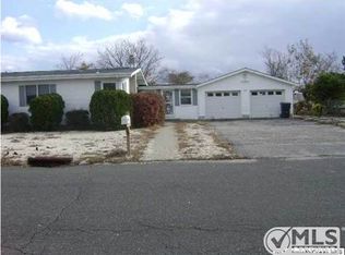 7 W Coral Dr, Brick, NJ 08723