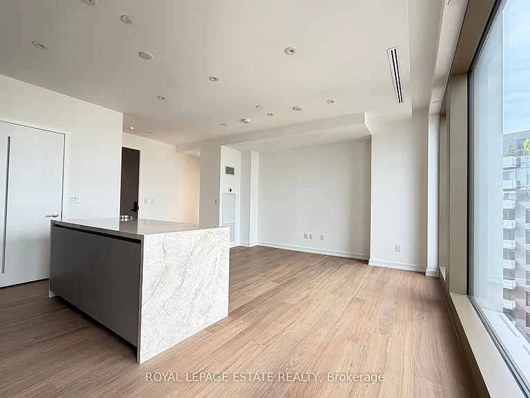 1315 Bay St #2201 — Photo 4