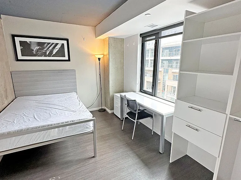 105 Champagne Ave S #1517 — Photo 15